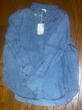 Before You Woman’s Light Blue Chambray Button-Down Shirt